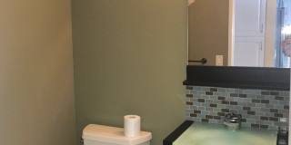 Beautiful and spacious multilevel townhouse in model home condition Gallery 14