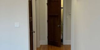 4884 4886 N. Hermitage - 4886-2N Gallery 6