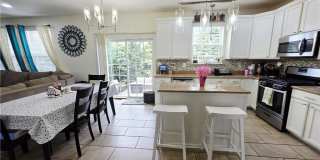 1052 Kingston Lane Gallery 23