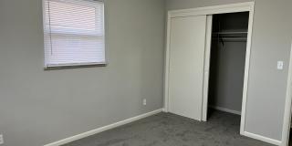 4 Bedroom with a Huge Fenced Back Yard! Gallery 20