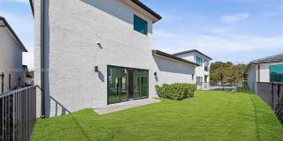 5718 Ashwood Cir W Gallery 65