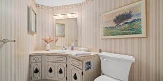 280 Boylston St # 76 Gallery 11