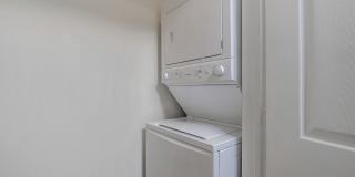Lakeside at Town Center Apartments Gallery 45