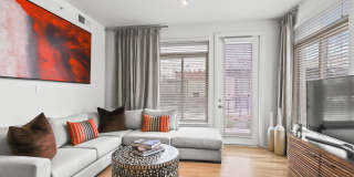 8000 Uptown Gallery 8