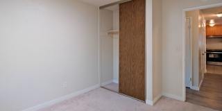 Gorgeous 3 Bedroom, 2 Bath home in great location Gallery 23