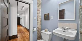 722 Grand Avenue Gallery 34