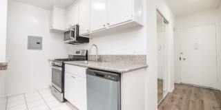 15925 Victory Blvd. Gallery 1