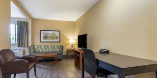 Tulsa - Midtown Gallery 6