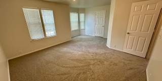 3 bedroom townhome - Don't miss out! Gallery 12