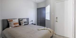 Furnished 1x1 North Campus Apartment on Guad Gallery 12