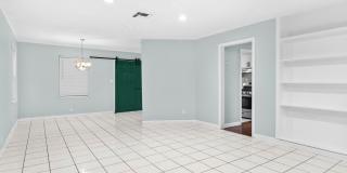 527 LIVELY DR Gallery 2