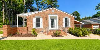 Prime Lake Katherine Location – Minutes to Fort Jackson, USC & Downtown Gallery 1
