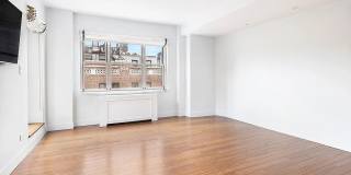 11 5th Ave # N17 Gallery 3