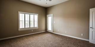Home For Rent Gallery 15