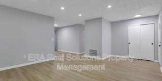 1634 S. JAMES RD Gallery 2