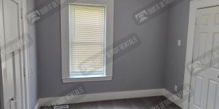 1998 E Grand Blvd Gallery 16