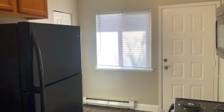Top Unit Available! 2 Bed 1 Bath Condo Gallery 8