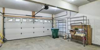 2432 Glacier Street Gallery 25