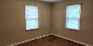 Bungalow Style w/  " Lots of New " Gallery 12