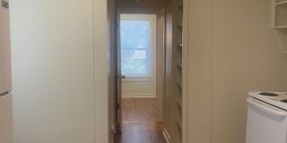 1 BED 1 BATH HOUSE NEAR DOWNTOWN 1 BED 1 BATH HOUSE NEAR DOWNTOWN Gallery 16