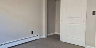 Cute end unit townhome 3-bedroom 2 baths in Thornton. Gallery 9