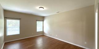 Spacious Home in Creekshire Village! Gallery 14