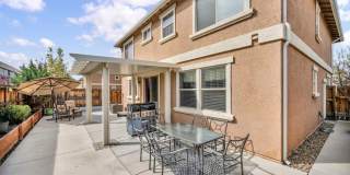 VALUE-PACKED 4 BEDROOM HOME WITH LARGE WALK-IN CLOSETS NEAR UNR Gallery 63