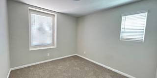 Inspirada 4-Bedroom 3-Bathroom Home! Gallery 23
