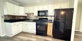 2 Bedroom, 1 Bathroom Home For Rent!! Gallery 6