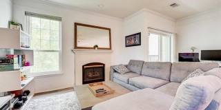 1600 SPRING GATE Drive Gallery 12