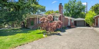 Old Southwest 2 bed / 1 bath / 1 car garage REMODELED & Move In Ready Gallery 3