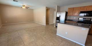 3 Bedroom House with Pool Gallery 9