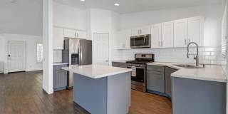 AVAILABLE NOW!! GORGEOUS 3 Bedroom 2 Bathroom Home in Indio! Gallery 7