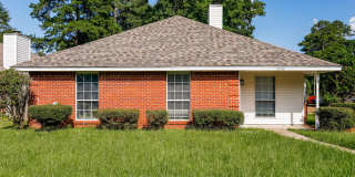2038 Red Oak Drive Gallery 1
