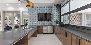 Magnolia at Powell Gallery 29