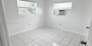 100 NE 78th St Gallery 8