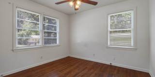 4 bed 2 bath house, Walk to Stadium!! Available July 2026 Gallery 38