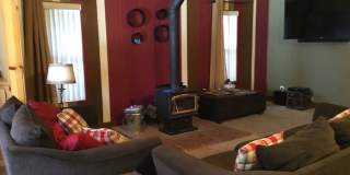 Big Bear Lake- 2 Bedroom 2 Bath Cabin Gallery 6