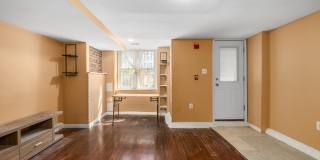 1723 Euclid St NW Apt 1 Gallery 4