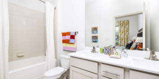 Silver Collection at Waterford Gallery 26