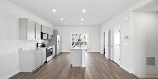 122 BOWERS Street Gallery 14