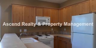 New Lower Price! Tanasbourne Area 3 Bed Fenced Yard 1/2 Block to MAX AVAILABLE NOW! 1 Small Pet Nego Gallery 4