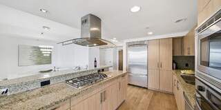 13650 Marina Pointe Drive Gallery 1