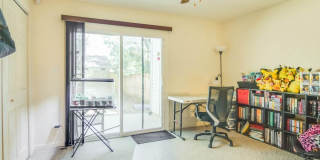 1816 SEAY Court Gallery 11