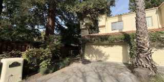 Spacious and Inviting 3-Bedroom, 2.5-Bath Townhome in the Heart of Menlo Park Gallery 1