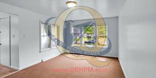 Available Now! 2 beds with Garage! Gallery 7