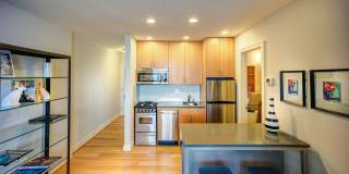 Sutton Plaza Apartments Gallery 1