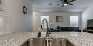 Cozy 3-Bed Retreat in Yukon - Fully Furnished & All Utilities Included Gallery 11