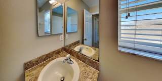 1845 Holton Road Gallery 18