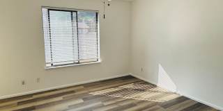 2 Bedroom Hercules Condo Gallery 7